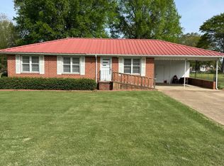 109 Patterson St, Golden, MS 38847