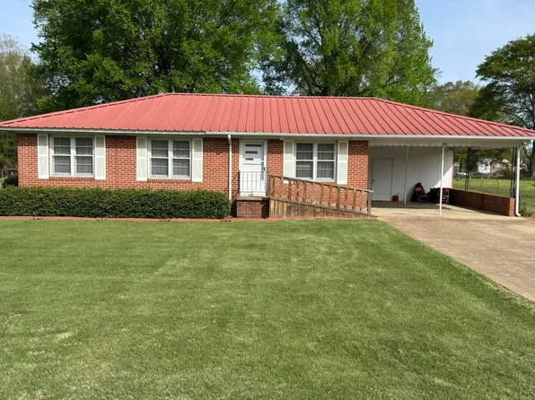 109 Patterson St, Golden, MS 38847