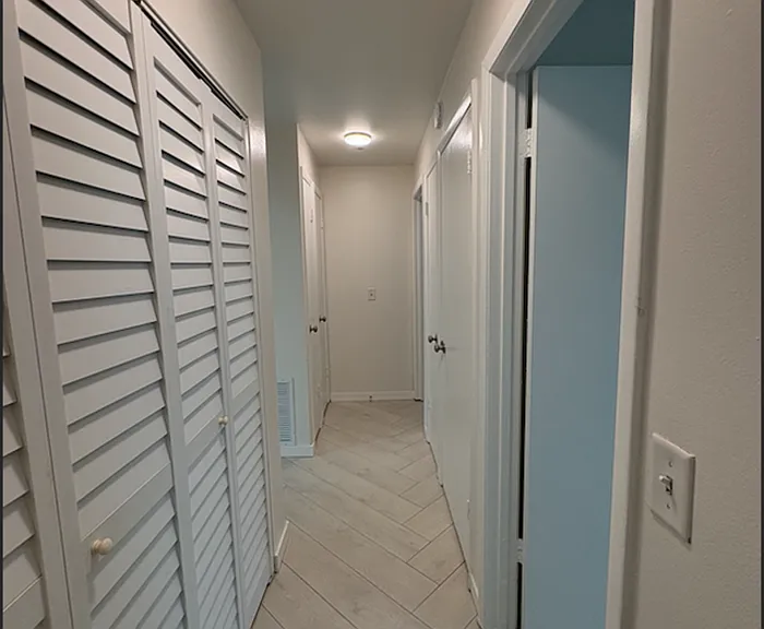 12240 Eastcove Dr — Photo 25