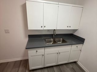 1410 S Minnie St, Santa Ana, CA 92707