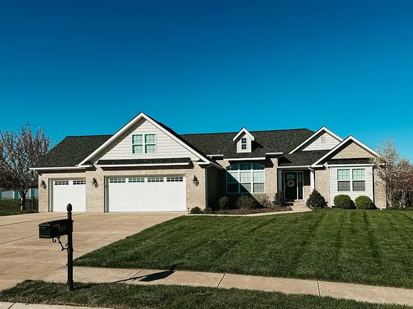 527 Wernings Dr, Columbia, IL 62236