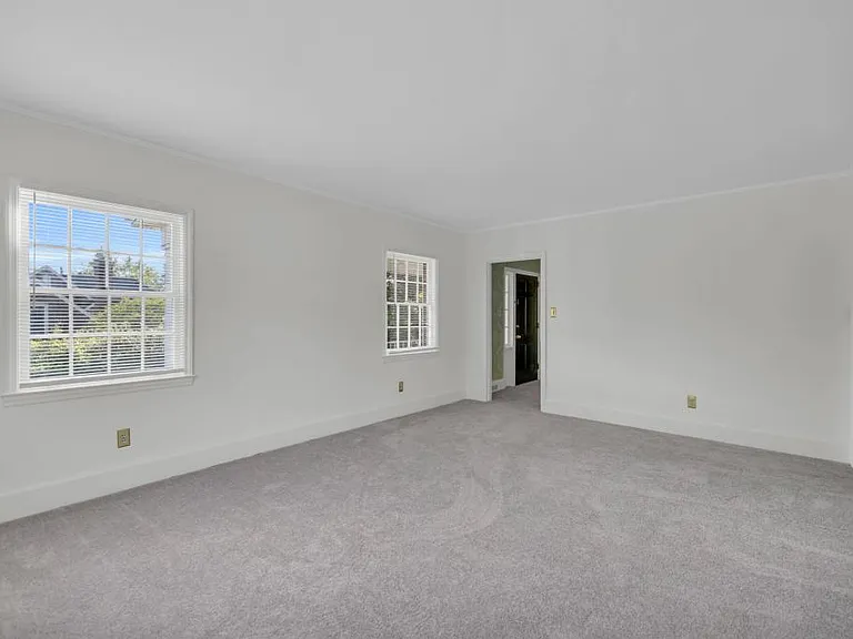 205 Blyth Ave #B — Photo 9