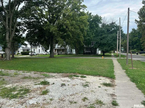 502 S Prairie St, Jacksonville, IL 62650
