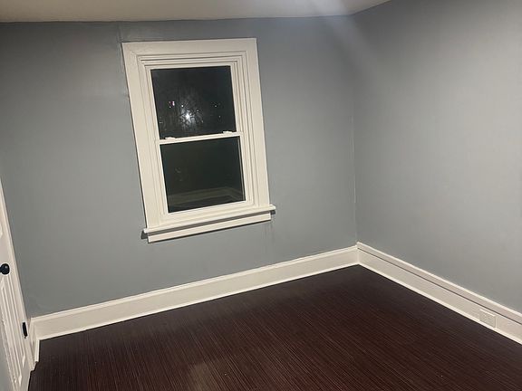 2nd image of 1609 Berryhill St #1