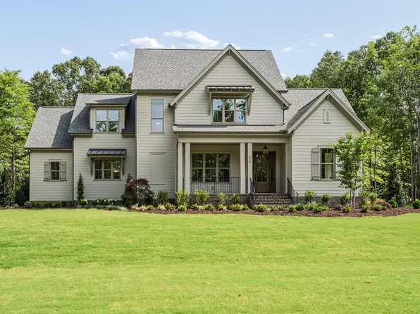 476 Mollie Meadow Dr, Zebulon, NC 27597