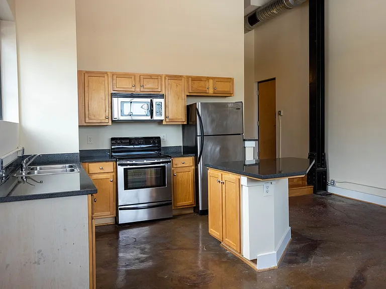 Cornish Brewery Apartment Homes — Photo 31