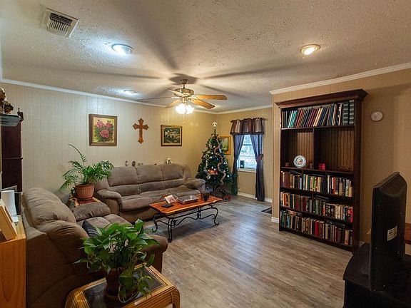 5th image of 607 N Martin St