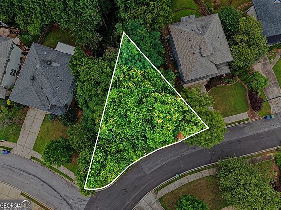 4th image of 1331 Willow Pl