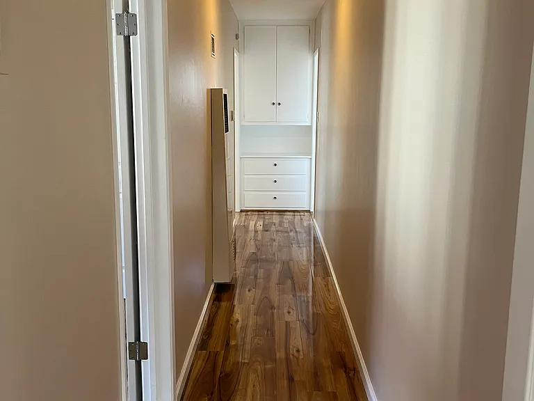 1761 E 1st St #4 — Photo 7