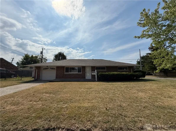 1692 Hillwood Dr, Dayton, OH 45439