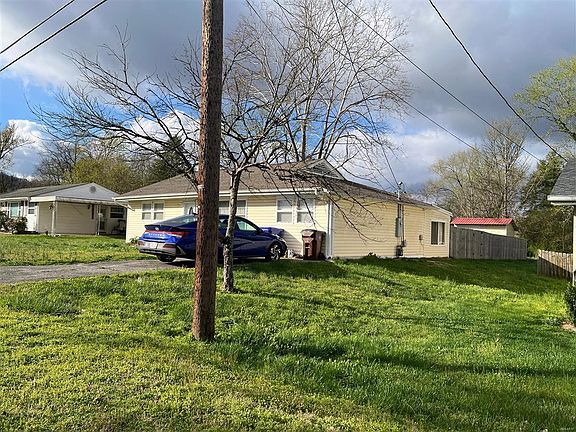 3rd image of 113 Bermuda Rd