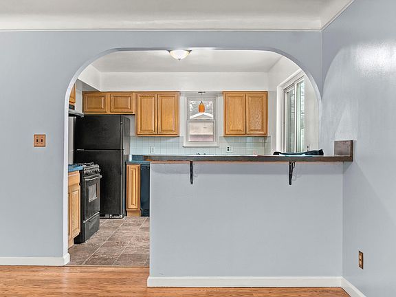5th image of 24720 Pennie St #1