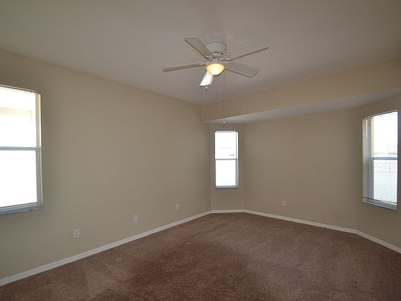 5th image of 1614 Delano Trent St