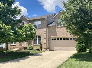 2051 Elmwood Dr, Versailles, KY 40383