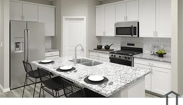 6 bed, 2352 sqft, $4,000 — Photo 4