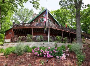 27 Cedar Ln S, Putnam, IL 61560