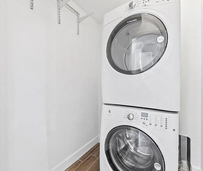 890 Luminary Cir #106 — Photo 7
