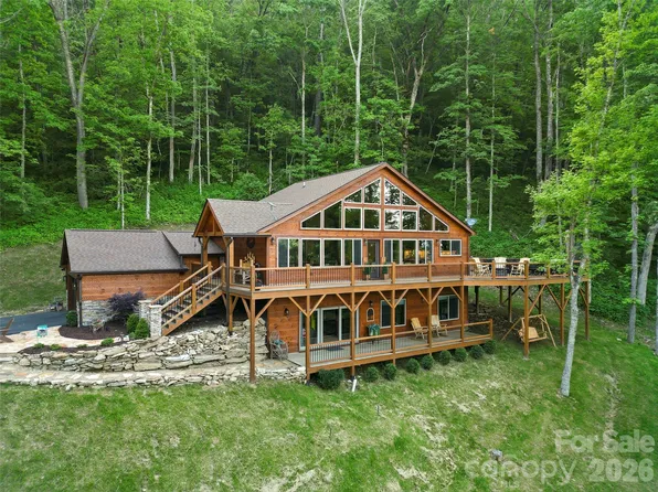 85 Iga Trl, Maggie Valley, NC 28751