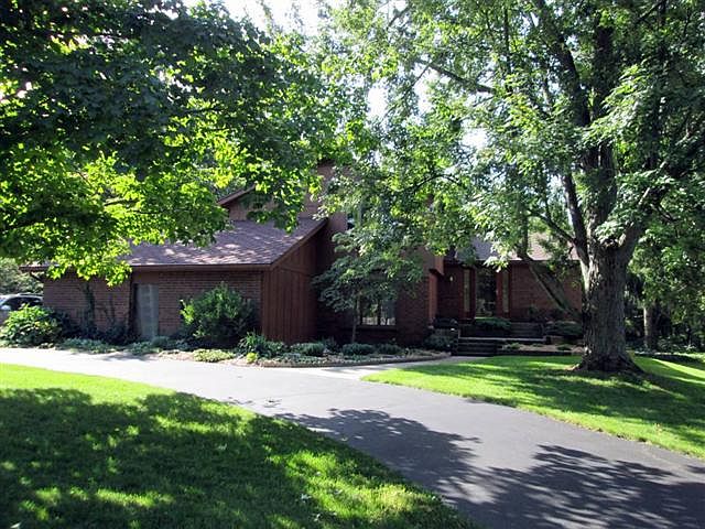 1st image of 1747 Mirabeau Dr