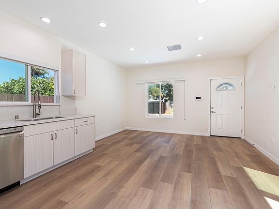 3rd image of 19208 Redwing St