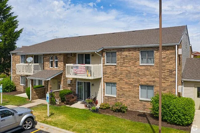 Fawn Ridge Apartments — Photo 7