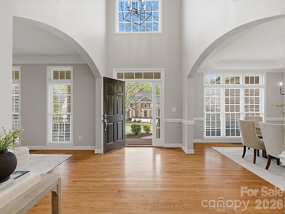 3rd image of 3403 Delamere Dr
