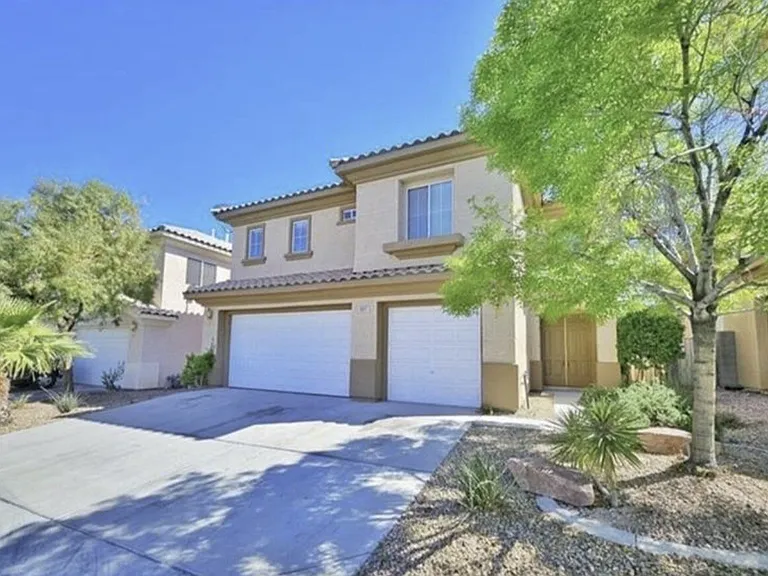 8917 Waltzing Waters Ct — Photo 55