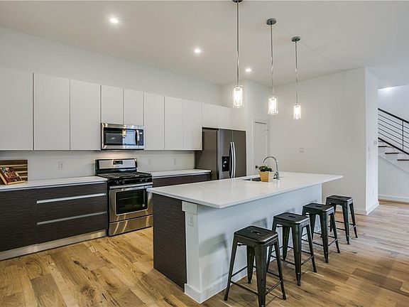 3rd image of 2711 Kimsey Dr #1-4