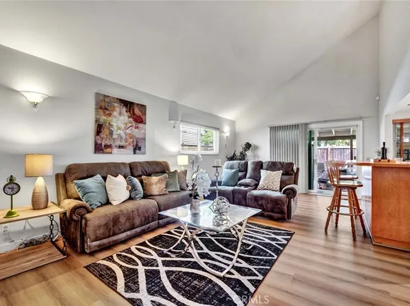 14822 Attboro Pl, Tustin, CA 92780