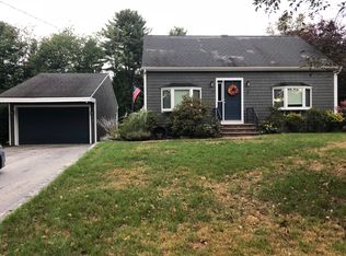 32 Amherst St, Auburn, ME 04210