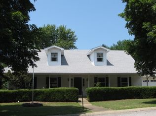 19 Lakeview Dr, Mount Vernon, IN 47620