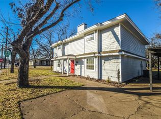 204 E Rucker St, Granbury, TX 76048