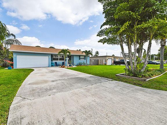 2nd image of 4573 Dolphin Dr