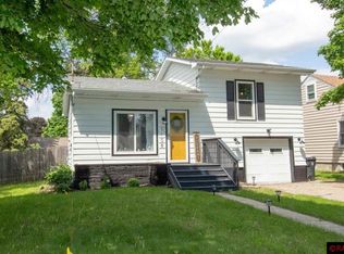 1108 Adams St, Mankato, MN 56001