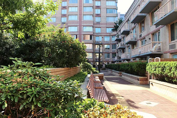 Rented by Arvik Group Real Estate | media 27