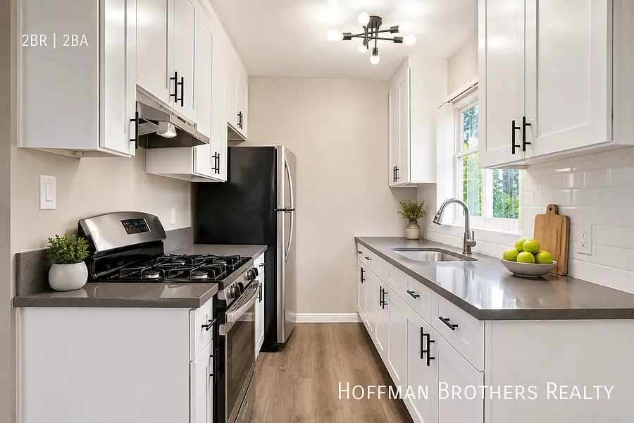 4030 Gelber Pl Los Angeles, CA 90008 — Photo 2