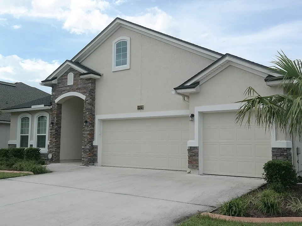 1022 Prairie Dunes Ct