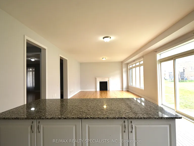 74 Dotchson Ave — Photo 16