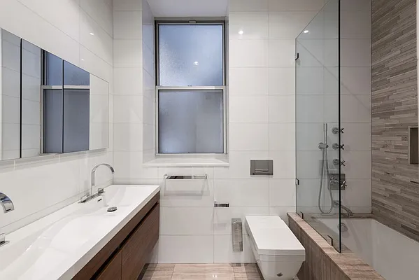 Rented by Compass | media 35