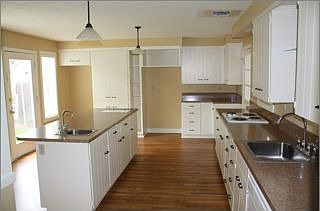 Big family style kitchen
