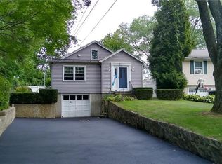 89 Pepper Ridge Rd, Stamford, CT 06905