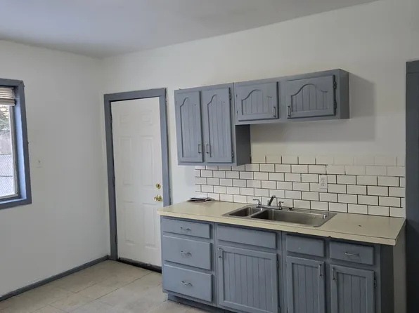 92 Metcalfe St APT 1, Buffalo, NY 14206