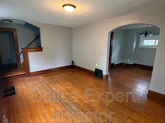 2nd image of 4130 Hoagland Ave