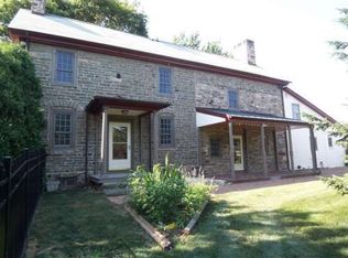 1721 Powerhorrn Dr, Newtown, PA 18940