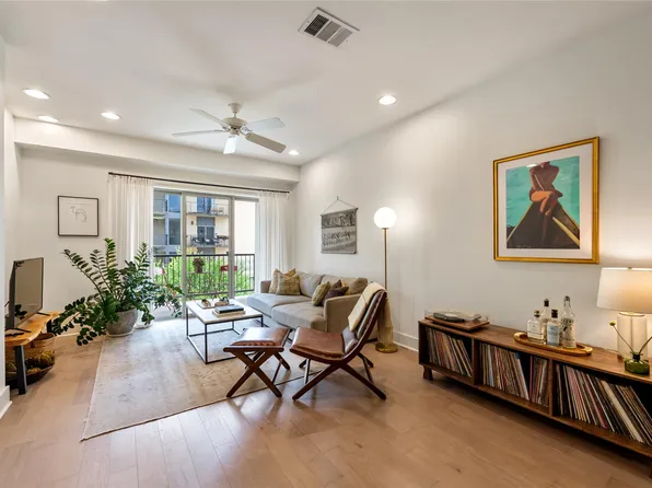 908 Nueces St Unit 37, Austin, TX 78701