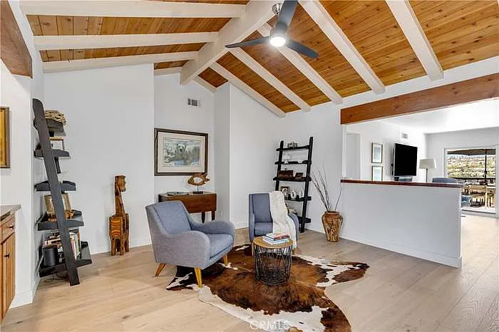 802 Avenida Presidio — Photo 3