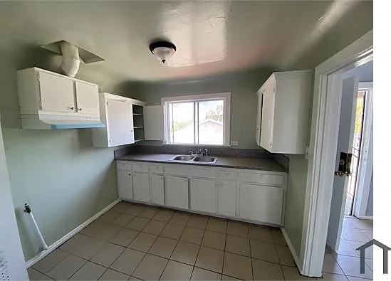 1 bed, 690 sqft, $2,172 — Photo 3