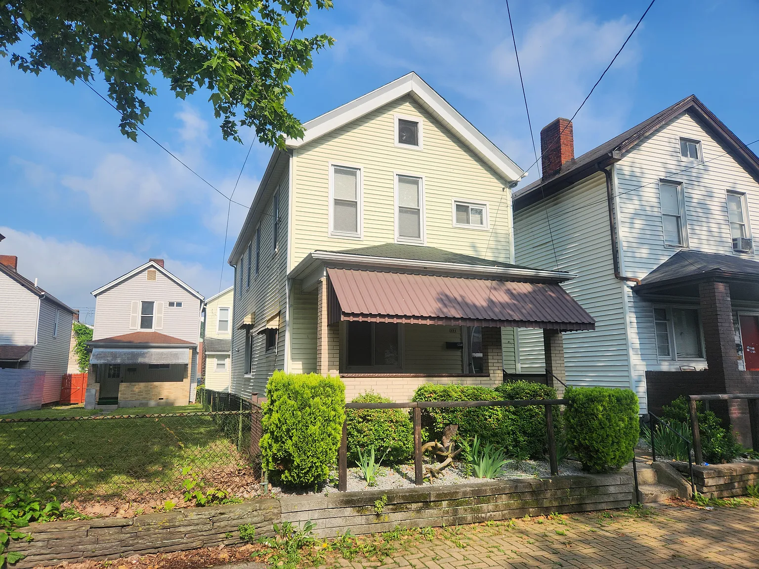 334 Ohio Ave photo 1