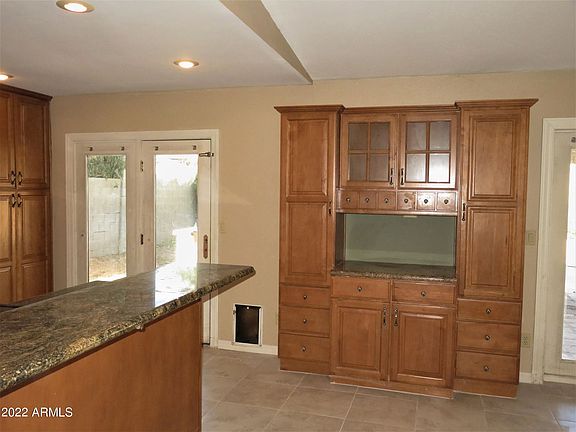 3rd image of 2254 W Mandalay Ln