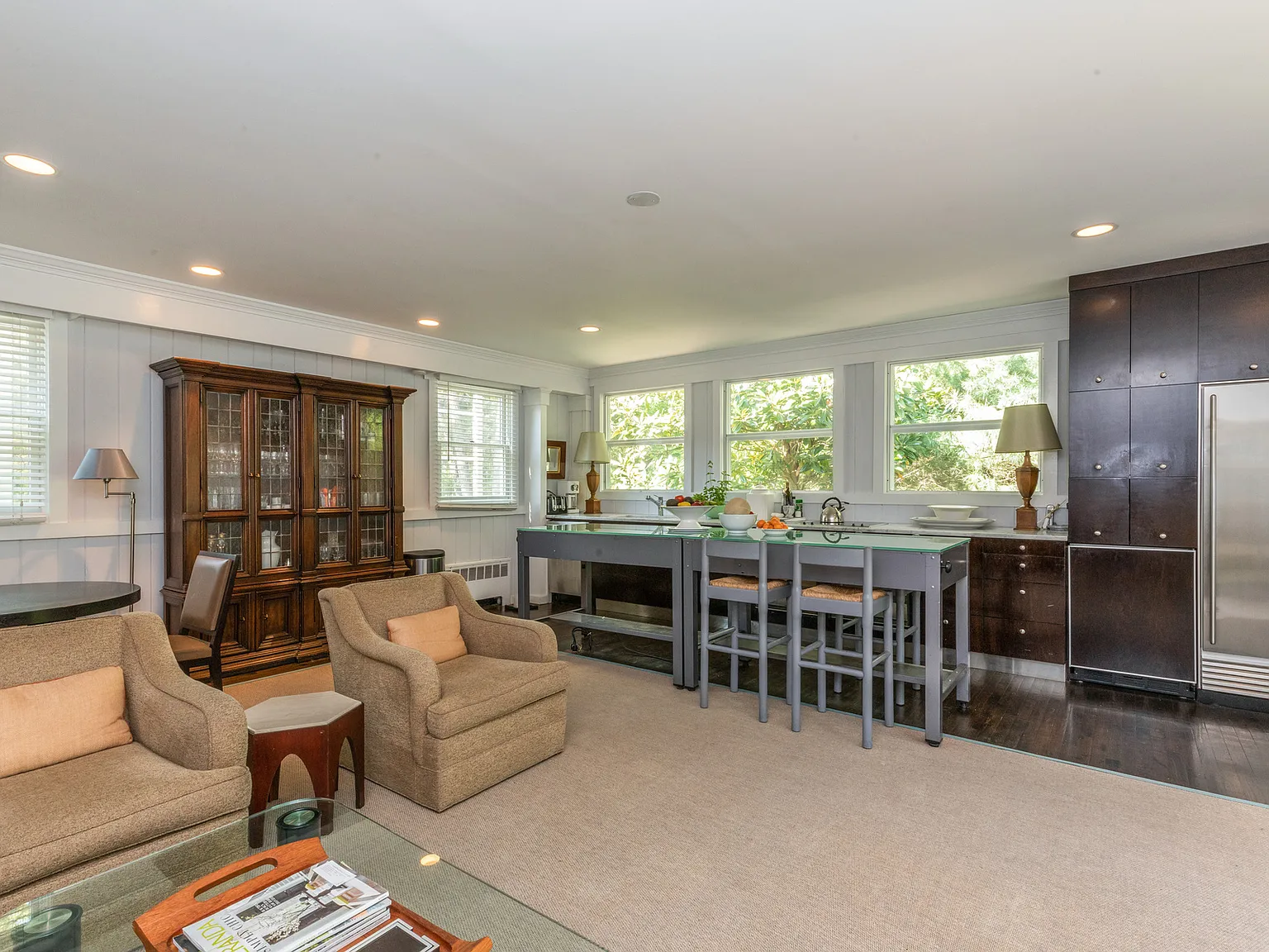 Stylish Modern in Bridgehampton Great Location! — Photo 3